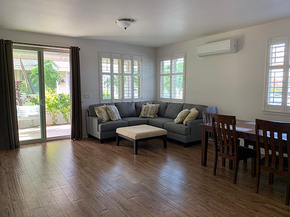 Living area with brand new sofa!