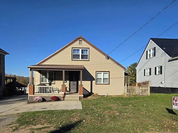 720 W 3rd St, Williamsburg, PA 16693