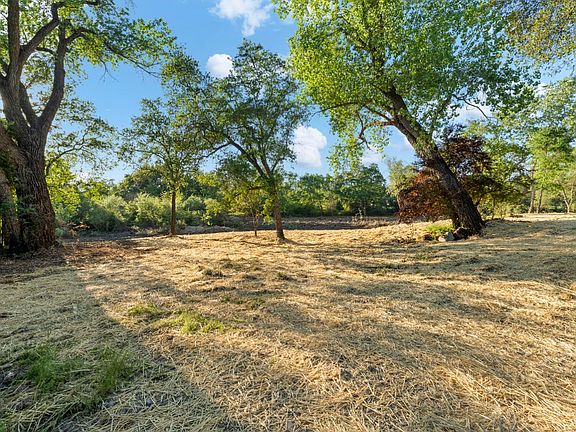 3rd image of 6065 Indian Springs Rd