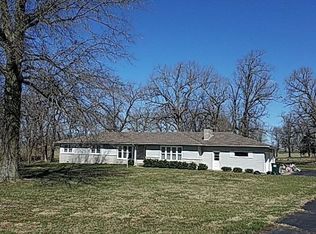 305 State Highway 32, Buffalo, MO 65622