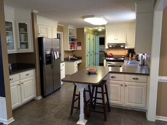 3rd image of 11 Lambourn Way
