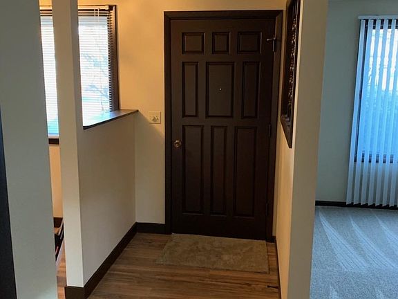 4th image of 3607 NE 45th St