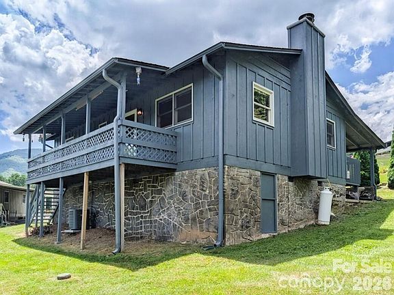 4th image of 84 Stoney Ridge Loop