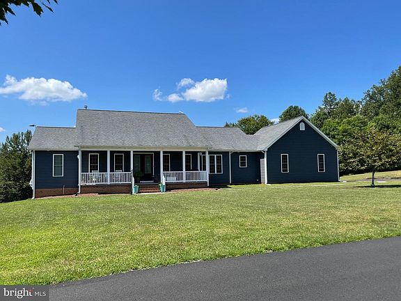 2nd image of 1225 Middle River Rd