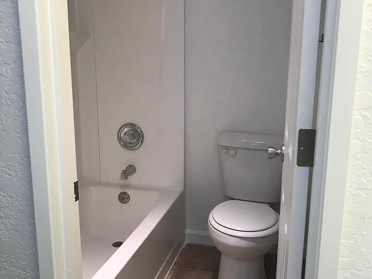 12617 NE 130th Way #A101 — Photo 16