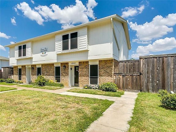 2nd image of 2315 Cales Dr #2317