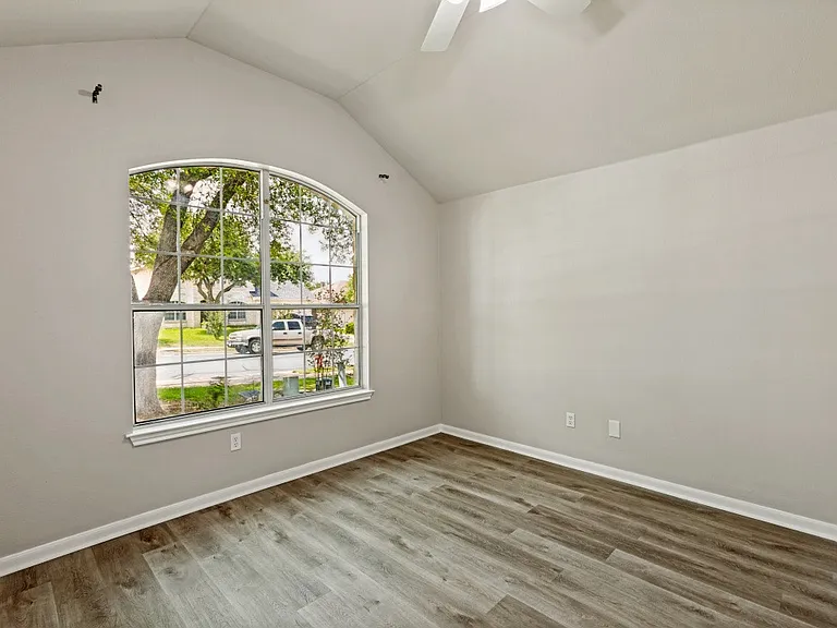 111 Copperwood Loop — Photo 15