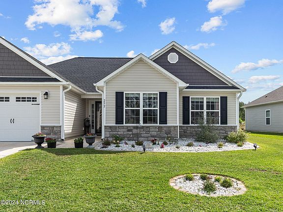 3rd image of 292 Wood House Drive