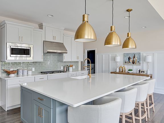 6th image of this home