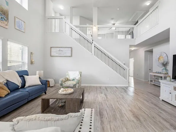 8935 Holland Park, Converse, TX 78109