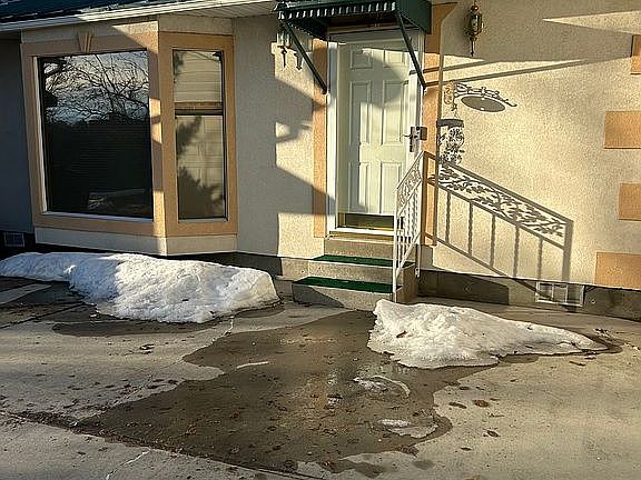 4th image of 120 N Main St