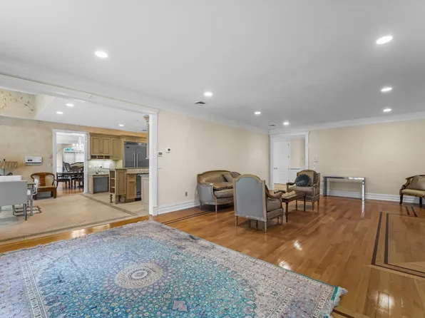 1 Euclid Road image 21 of 50