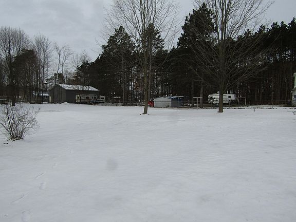 2nd image of 8323 Greenwood Ln