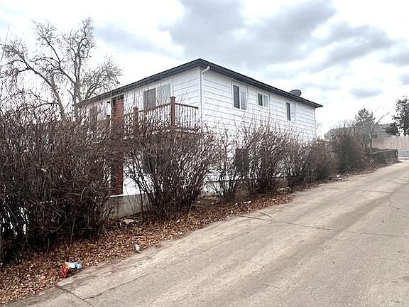 3rd image of 1870 W Mosier Pl #A