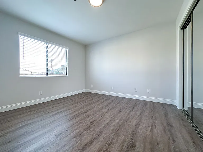 1009 S Benito Ave — Photo 18