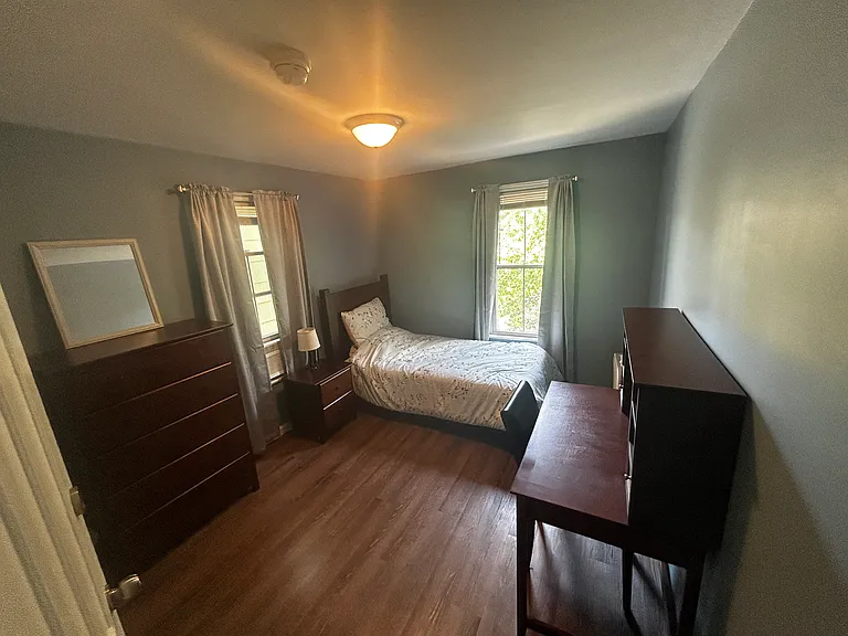 31 Maple Ave — Photo 9