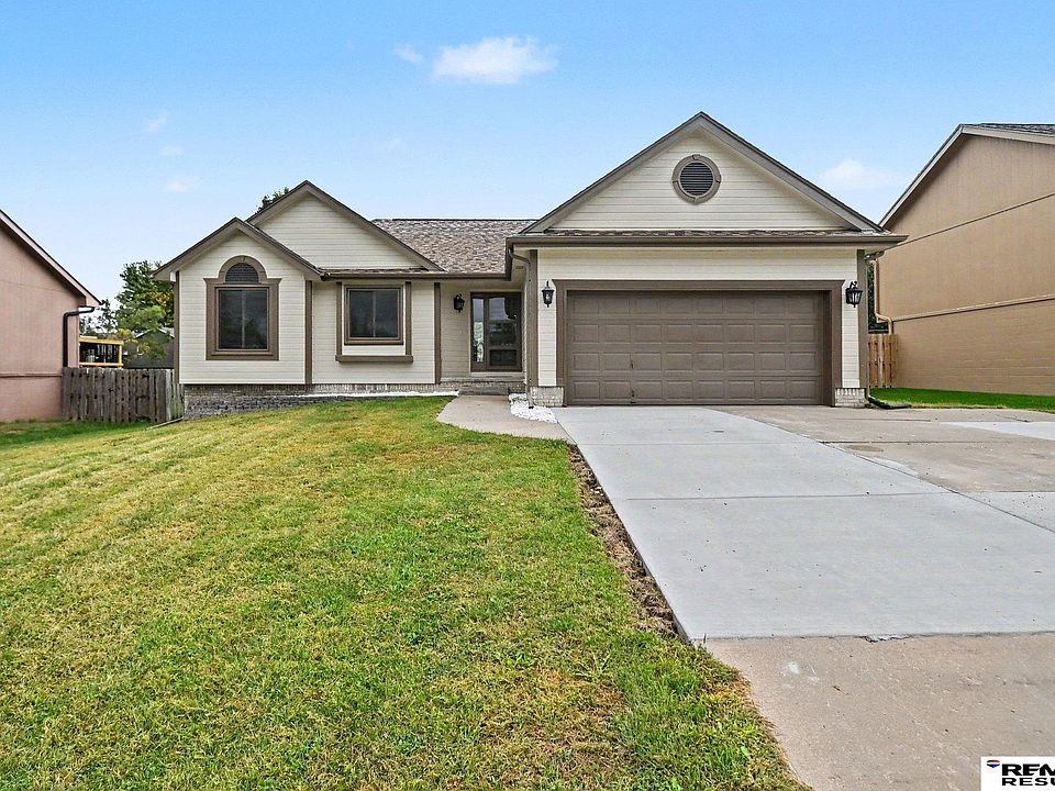 1st image of 705 Eagle View Dr
