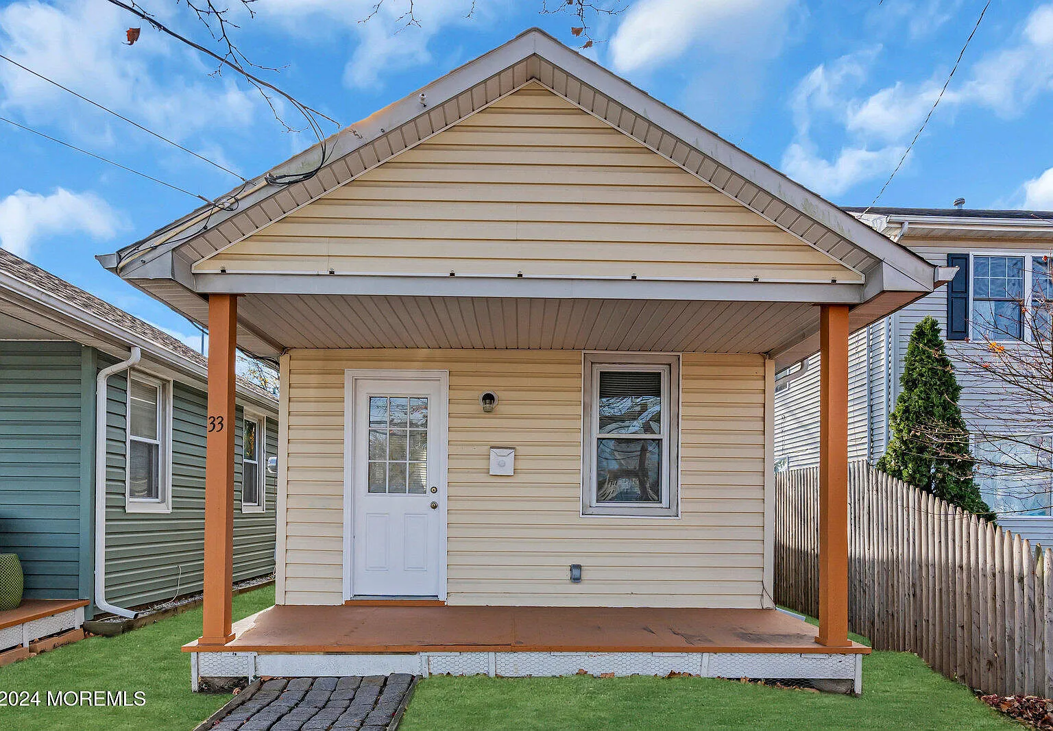 Studio, $1,800 — Photo 1