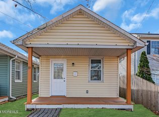 33 Drs James Parker Blvd, Red Bank, NJ 07701