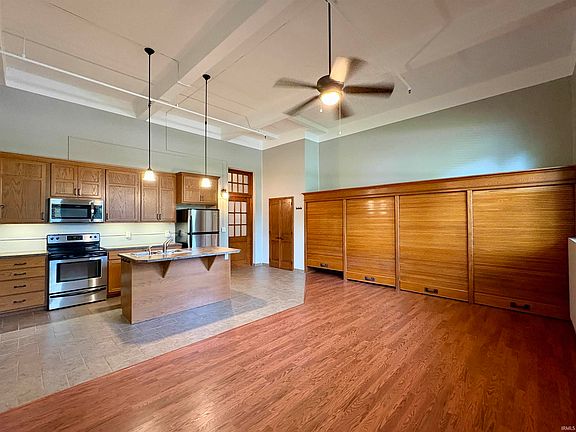 4th image of 519 Owen St Unit 3