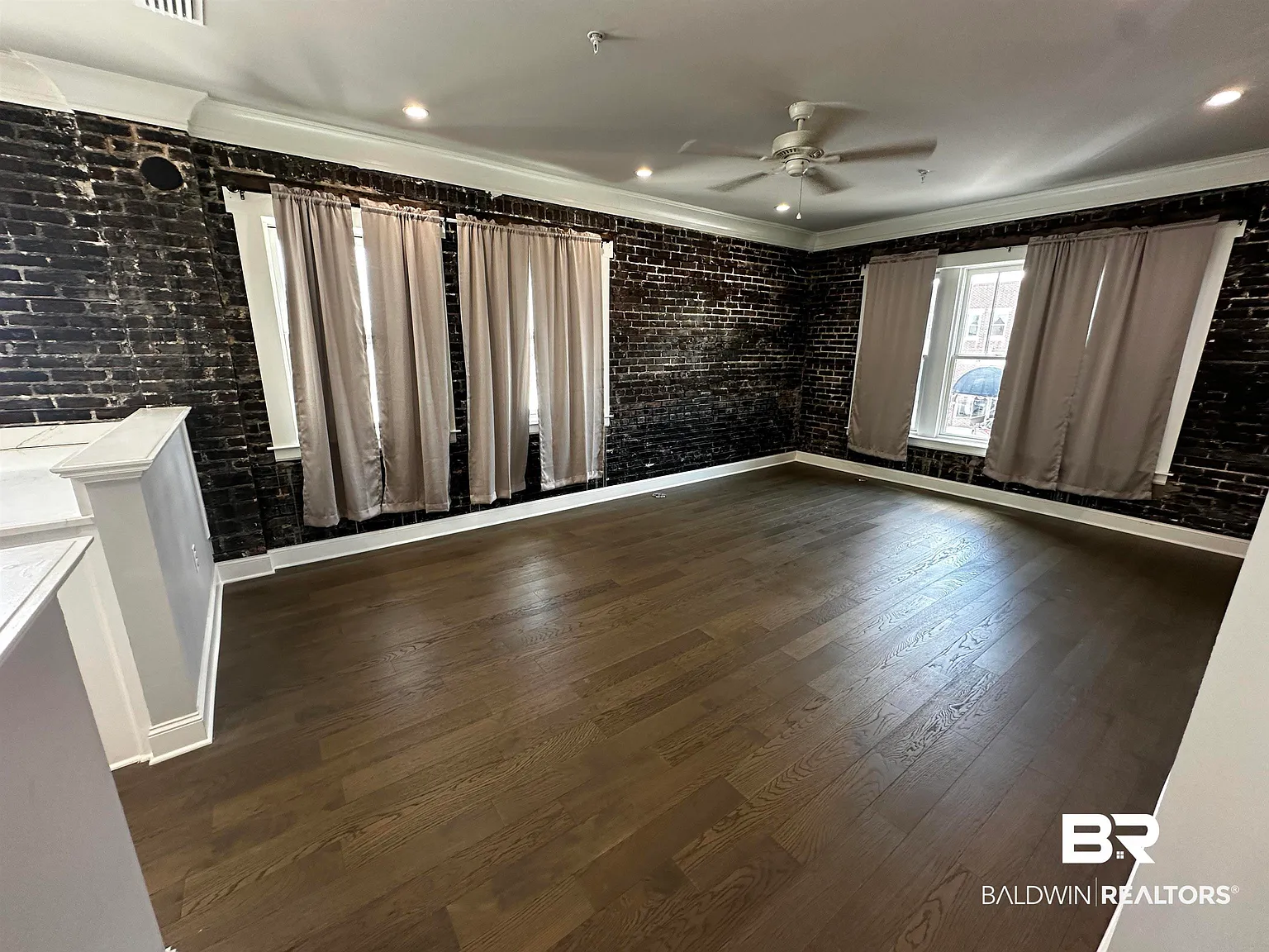 2 bed, 1.0 bath, 1200 sqft, $1,650 — Photo 4
