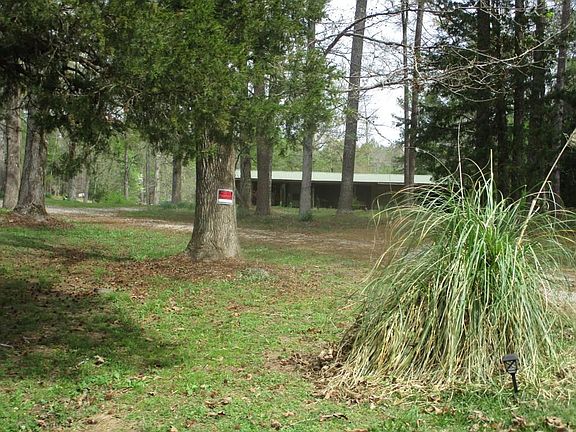 2nd image of 847 Pine Ridge Rd
