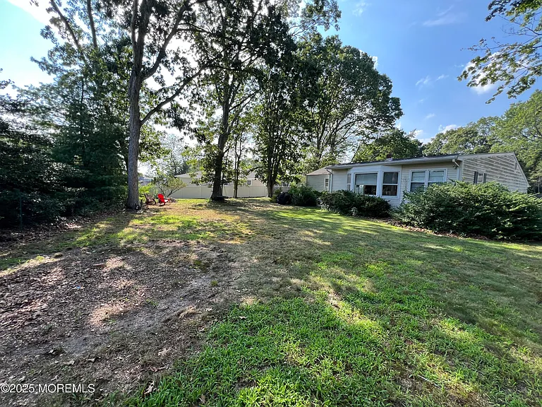 8 Corey Dr — Photo 19
