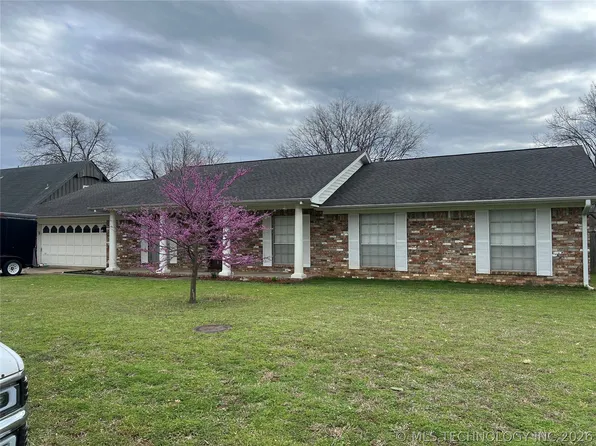 2711 Kingston St N, Muskogee, OK 74403