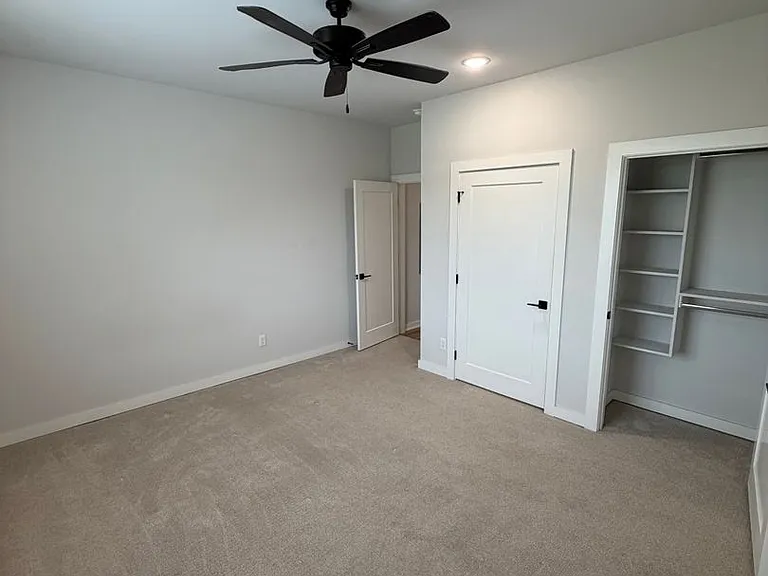 513 W Dallas St — Photo 65