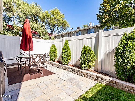 3rd image of 4519 S Arcadia Green Way #22
