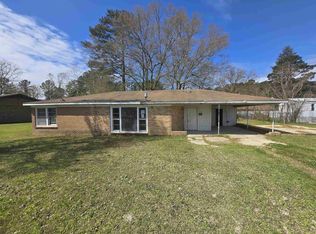 902 Mount Holly Rd, Smackover, AR 71762