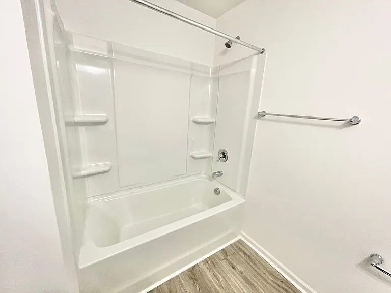 1351 Darlington Dr — Photo 12