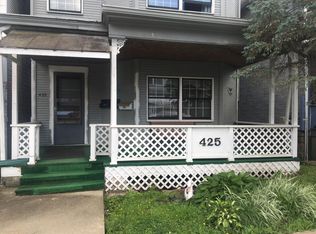 425 Agatha St FLOOR 3, Pitcairn, PA