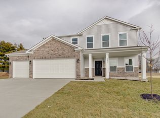 3877 Pawnee Trl, Columbus, IN 47203