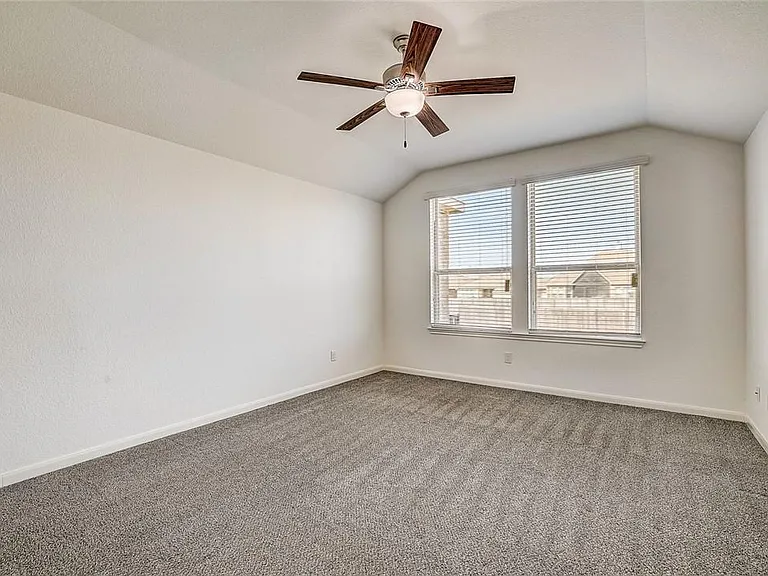 6736 Brindisi Pl — Photo 18