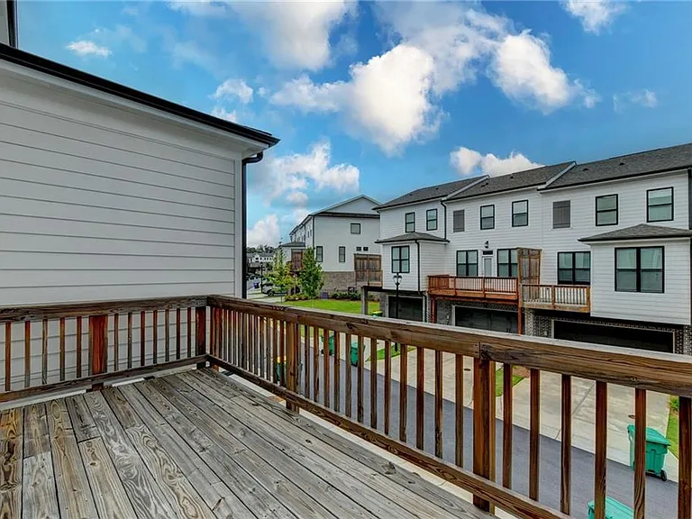 603 Millcroft Blvd — Photo 37