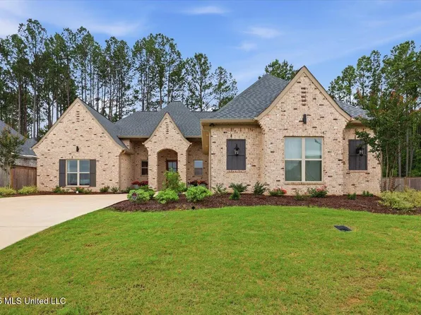 1229 Old Court Xing, Flowood, MS 39232