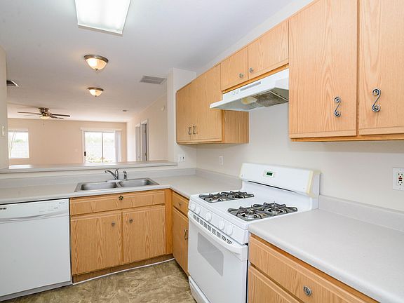 4th image of 2165 S Saint Suzanne Dr