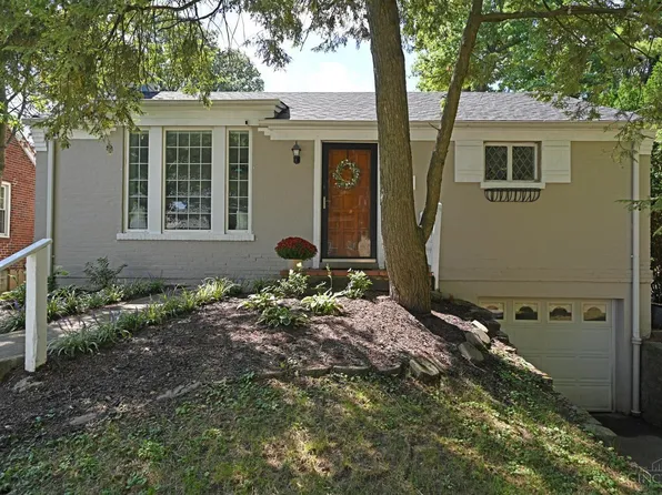 3301 Maplecrest Pl, Cincinnati, OH 45209