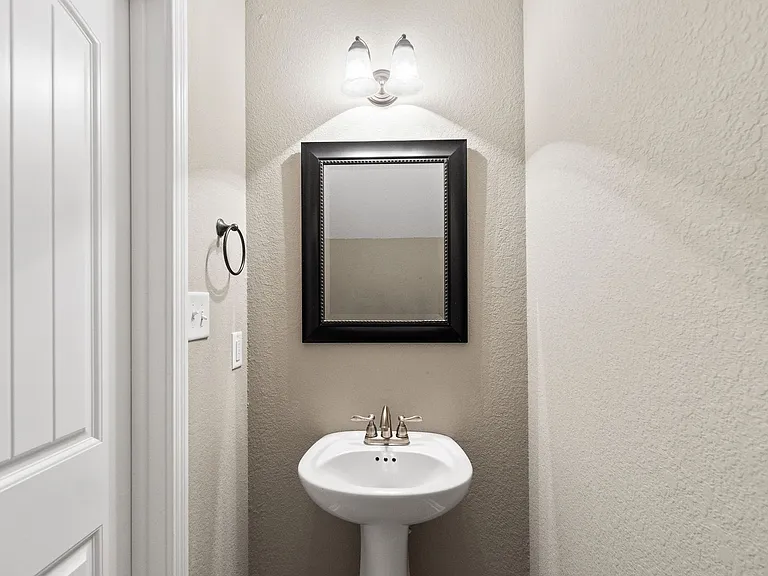 1805 Beckett Dr — Photo 8