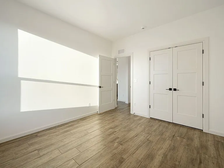 5017 Misty Wood Ln — Photo 21