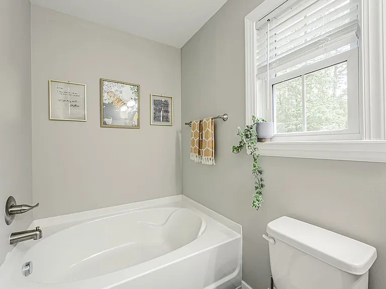 421 Pagebrook Dr — Photo 42