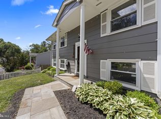 13728 Gran Deur Dr, Woodbridge, VA 22193