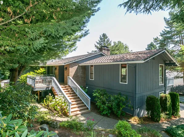 8 Yorick St, Lake Oswego, OR 97035