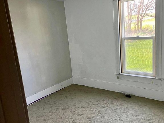 5th image of 424 11th St
