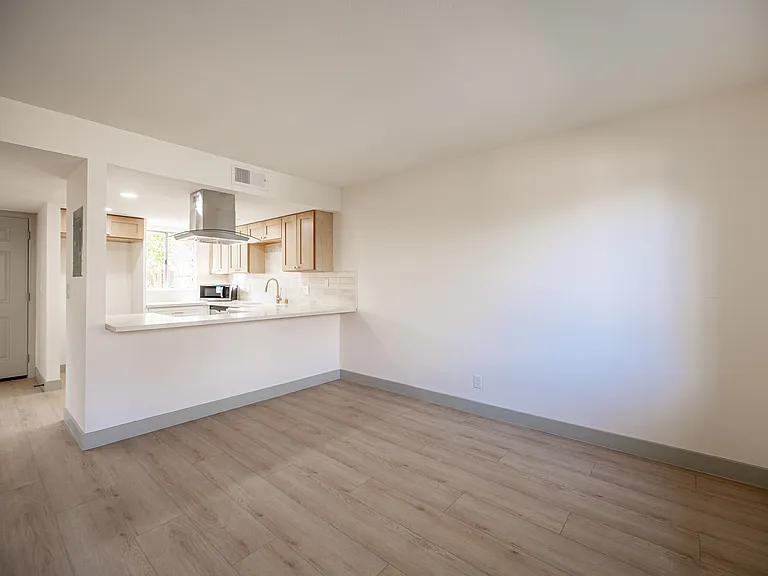 208 Bruce St #C — Photo 15