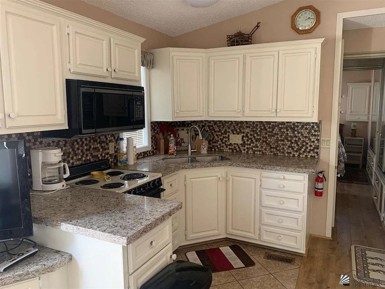 1 bed, 1.0 bath, 420 sqft, $1,100 — Photo 4
