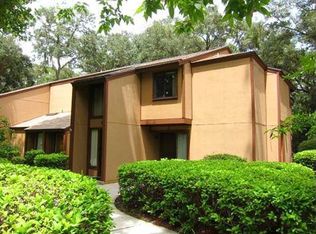 3 Masters Ct, Palm Coast, FL 32137