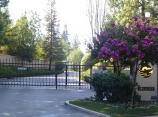 319 W Bluff Ave, Fresno, CA 93711