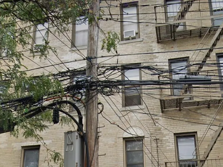 102nd St — Photo 1